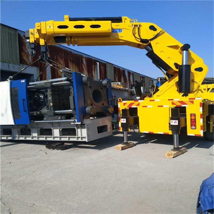 天全 大吨位折臂吊出租费用解析：一小时租赁多少钱