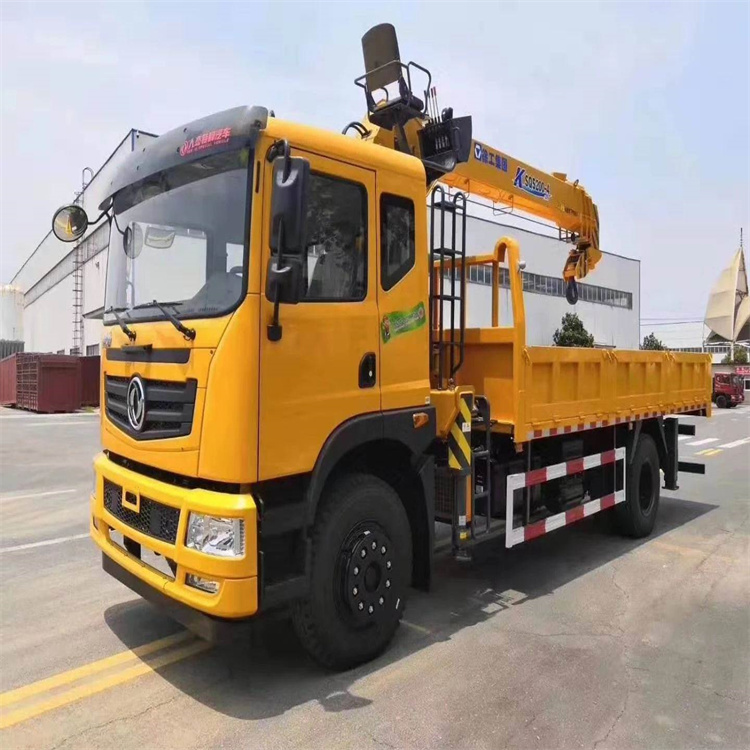 天全附近找一辆随车吊出租