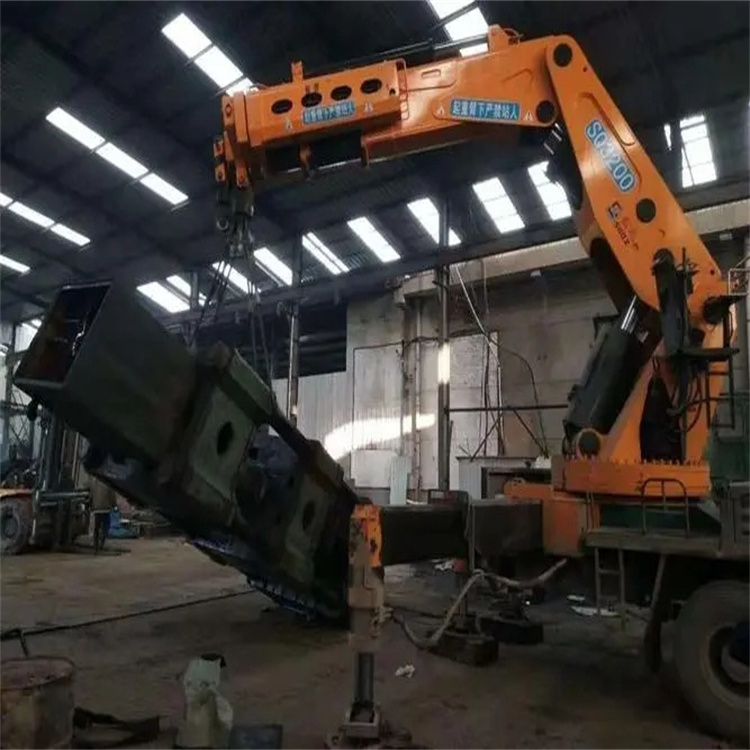 天全130吨折臂吊车出租吊机租赁附近电话