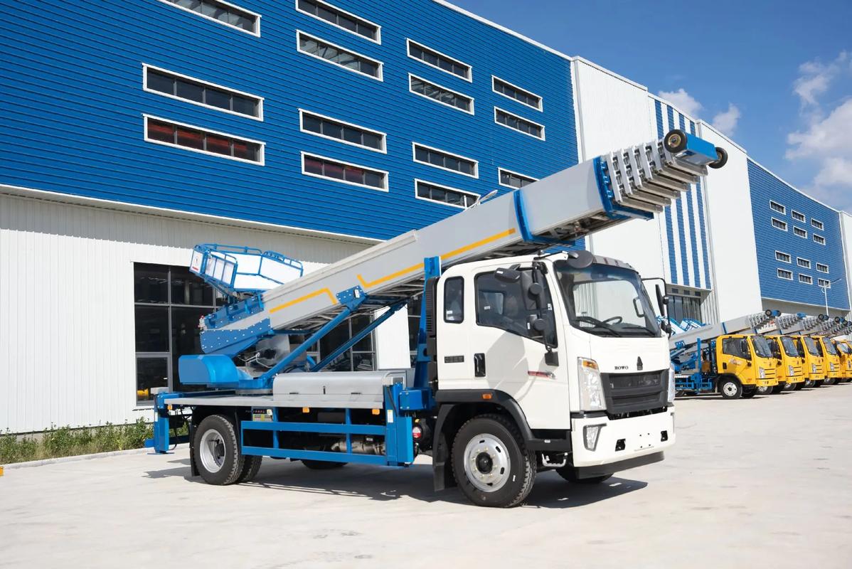 天全出租云梯车高空作业车 建筑垃圾搬运