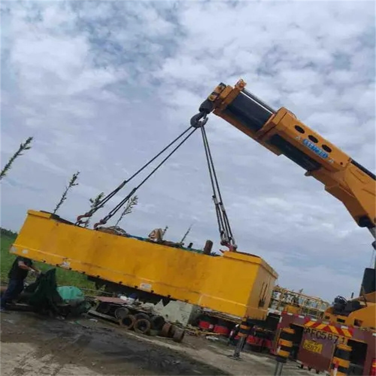 天全随车吊吊集装箱怎么吊